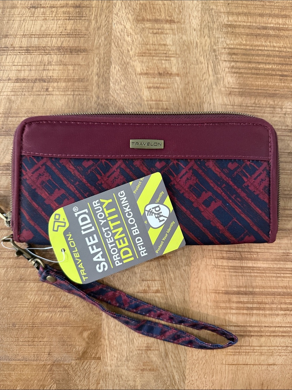 Travelon Burgundy and Navy Patterned RFID Wristlet Wallet